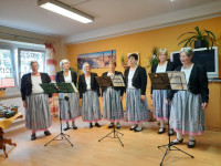 Plattdeutsche Folkloregesangsgruppe Nuurdwind probt